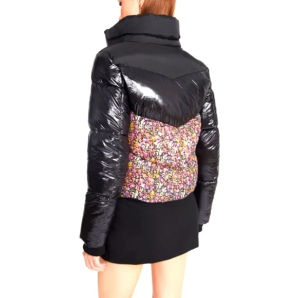 Steve MADDEN ♥︎ ARIANA Short Floral & Black Puffer Jacket With Chrome Zipper - Picture 2 of 9